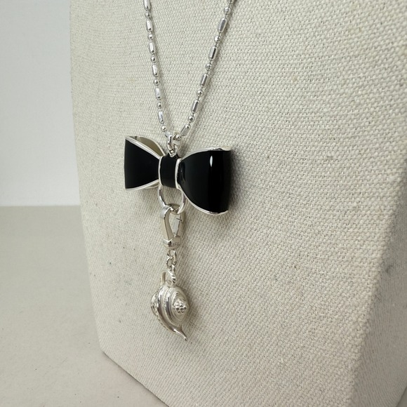 My Flat in London Necklace Enamel Windsor Black Bow Teapot Charm - Picture 3 of 10